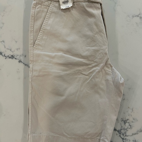 NWT. J.McLaughlin Men’s Oliver shorts. 31” waist. Excellent condition. - Picture 2 of 4